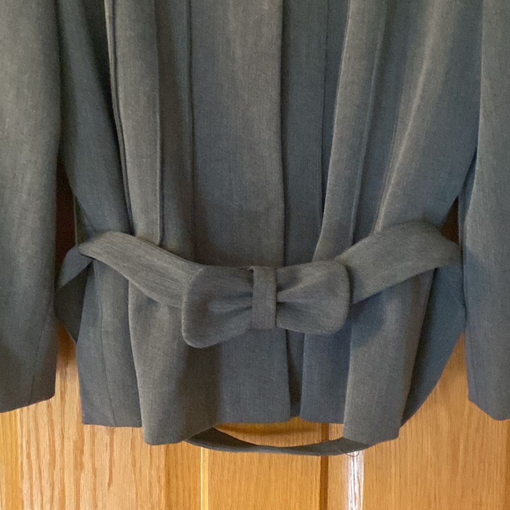 Insight size 6 jacket - Picture 2 of 8